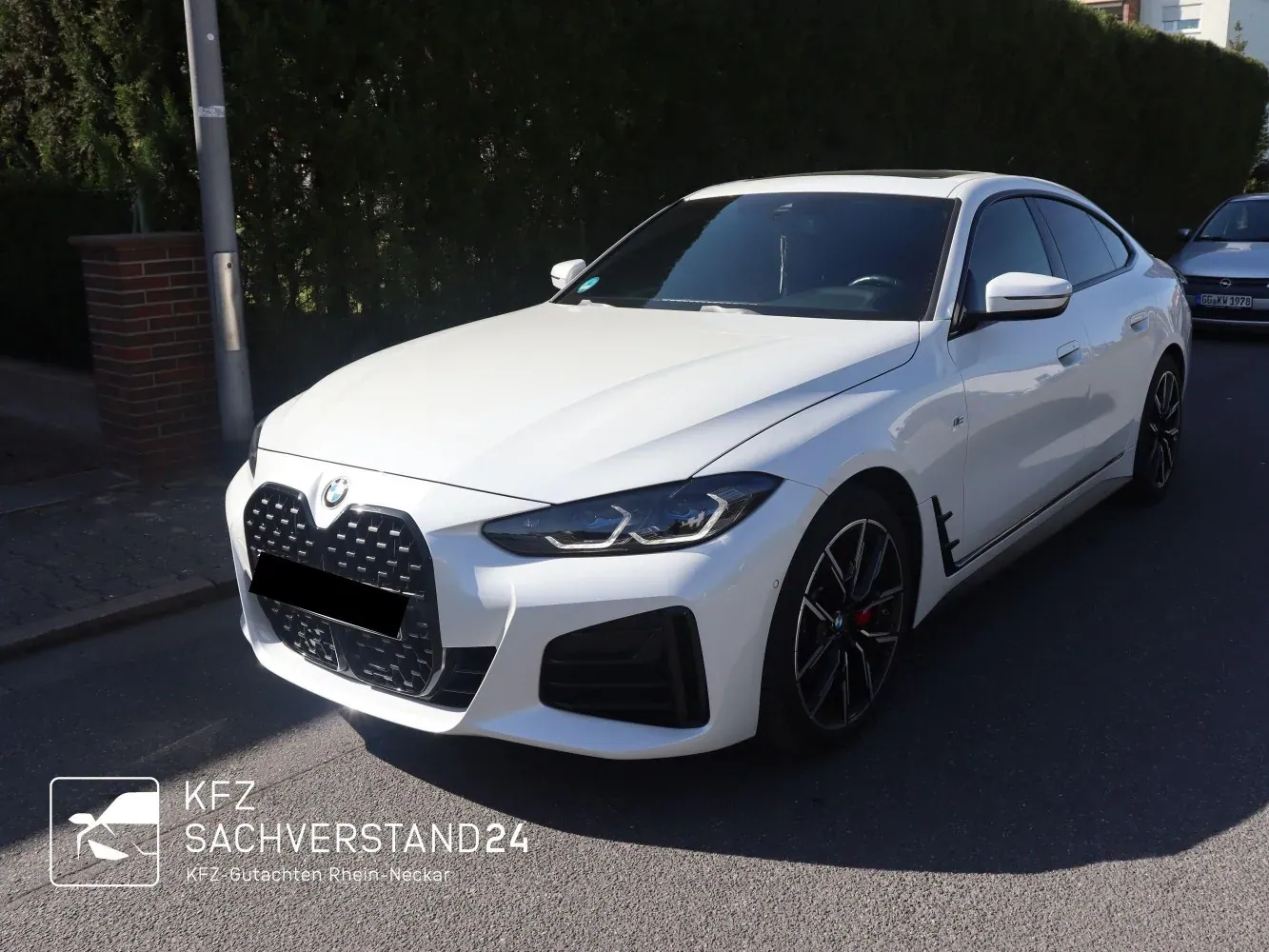 BMW 4er bei der Fahrzeugprüfung durch Kfz Sachverstand 24