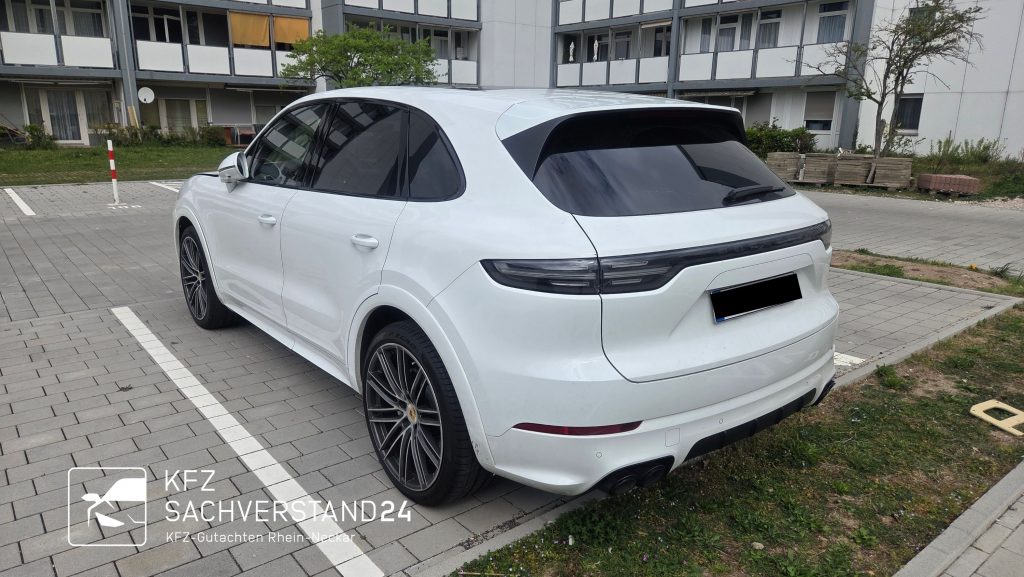 Porsche Cayenne S hochwertiges Fahrzeug mit Sportpaket